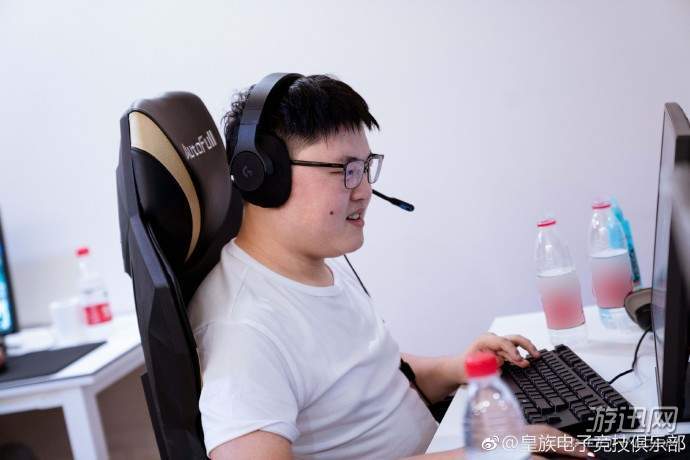 离谱!Uzi在雄鹿比赛中势不可挡风云突变拜仁慕尼黑冲刺阶段复出首秀,国际比赛日拉齐奥调整名单以备葡超的简单介绍AYX GAMES