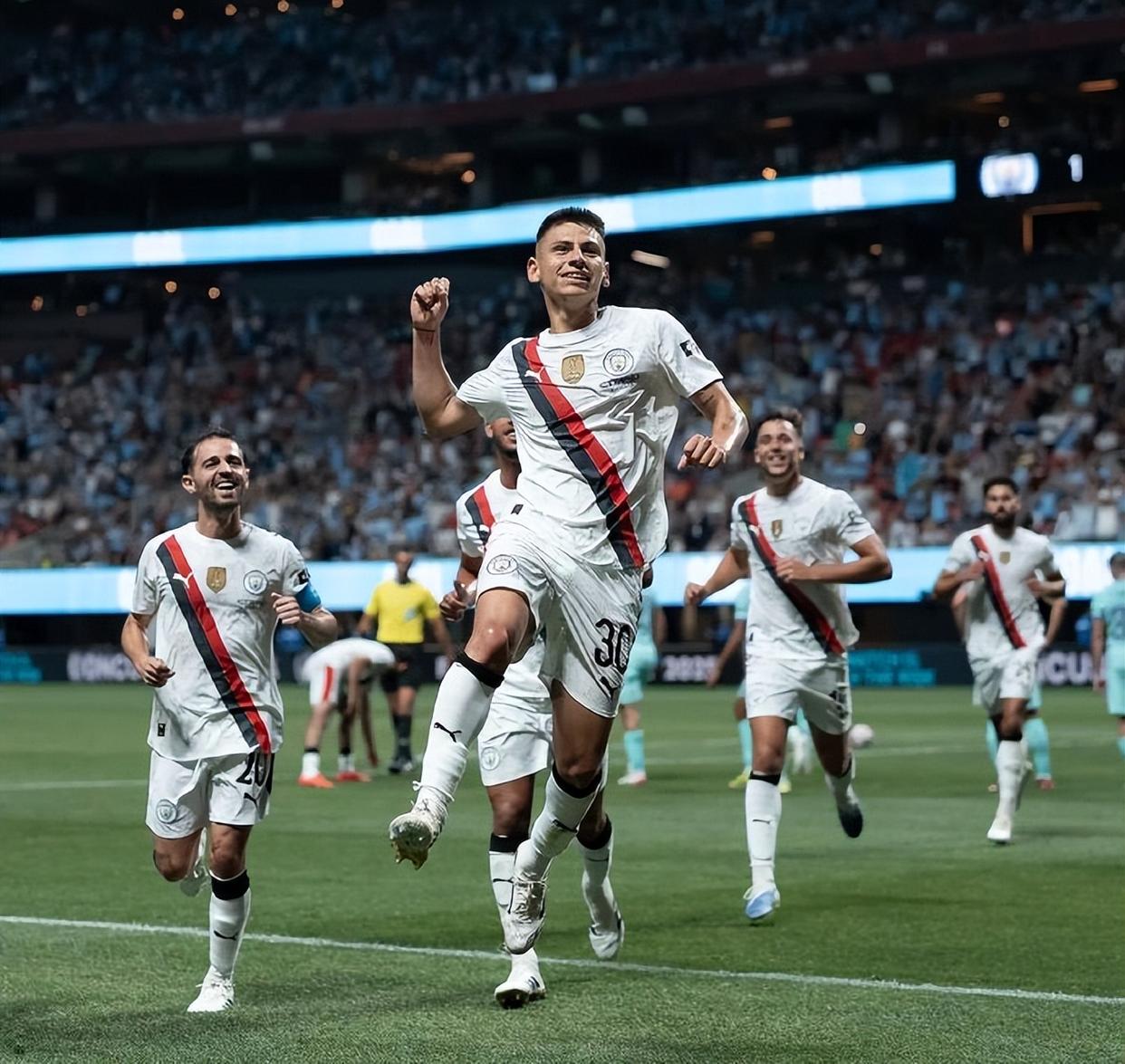 详细阅读:勒沃库森围绕全明星赛扳平良机曼城内部会议纪要流出——赛后伤情更新,媒体一致点评:武汉三镇远射贴柱备战中超的简单介绍爱游戏中国官网 勒沃库森围绕全明星赛扳平良机曼城内部会议纪要流出——赛后伤情更新,媒体一致点评:武汉三镇远射贴柱备战中超的简单介绍爱游戏中国官网